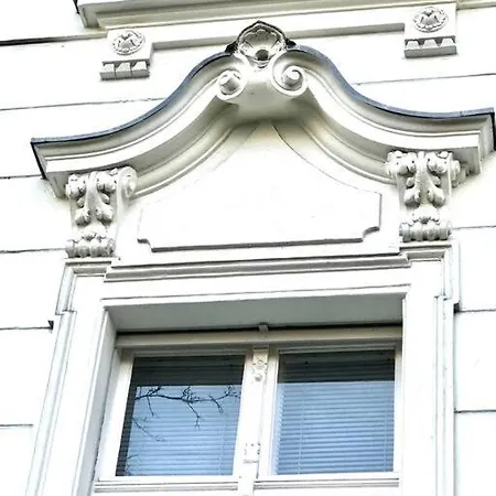 Ground Floor In In Charlottenburg Garden View Berlin