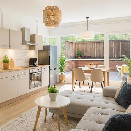 Ground Floor In In Charlottenburg Garden View Apartament Berlin