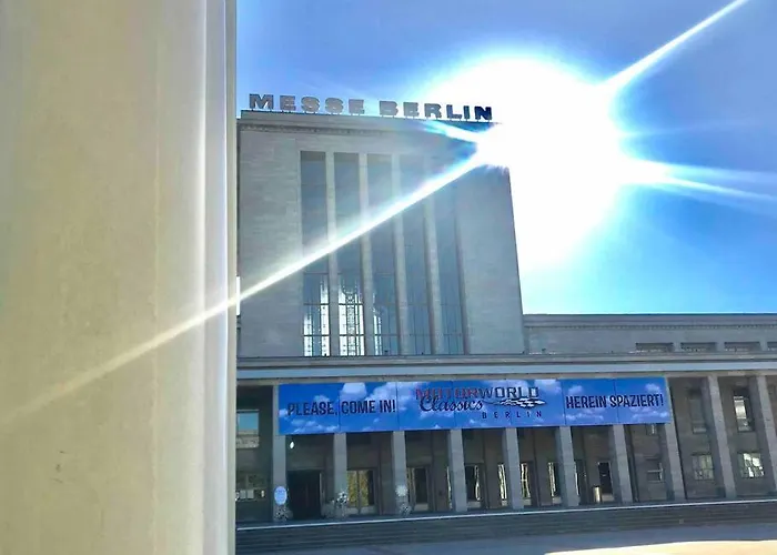 Daire Ground Floor In In Charlottenburg Garden View