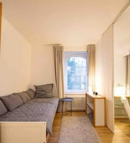 Lägenhet Ground Floor In In Charlottenburg Garden View *