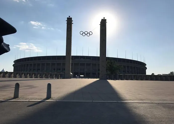 Ground Floor In In Charlottenburg Garden View *