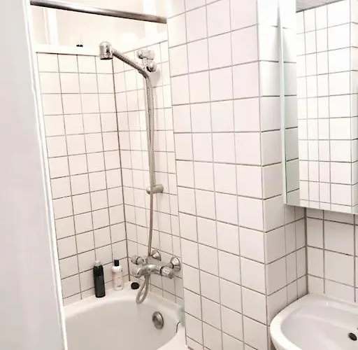 Appartamento Ground Floor In In Charlottenburg Garden View Berlino