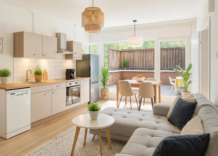 Ground Floor In In Charlottenburg Garden View Daire Berlin