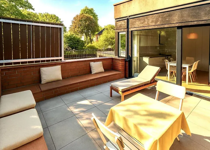 Ground Floor In In Charlottenburg Garden View * ברלין