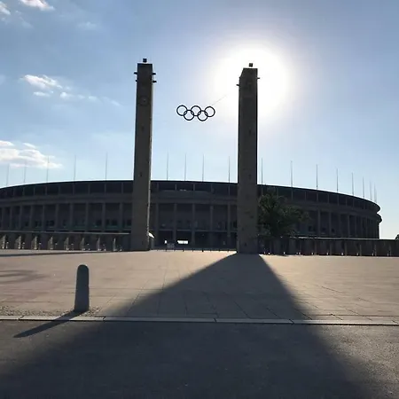 Ground Floor In In Charlottenburg Garden View *